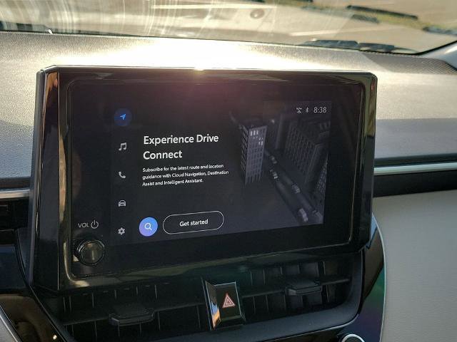 Used 2025 Toyota Corolla LE image 28