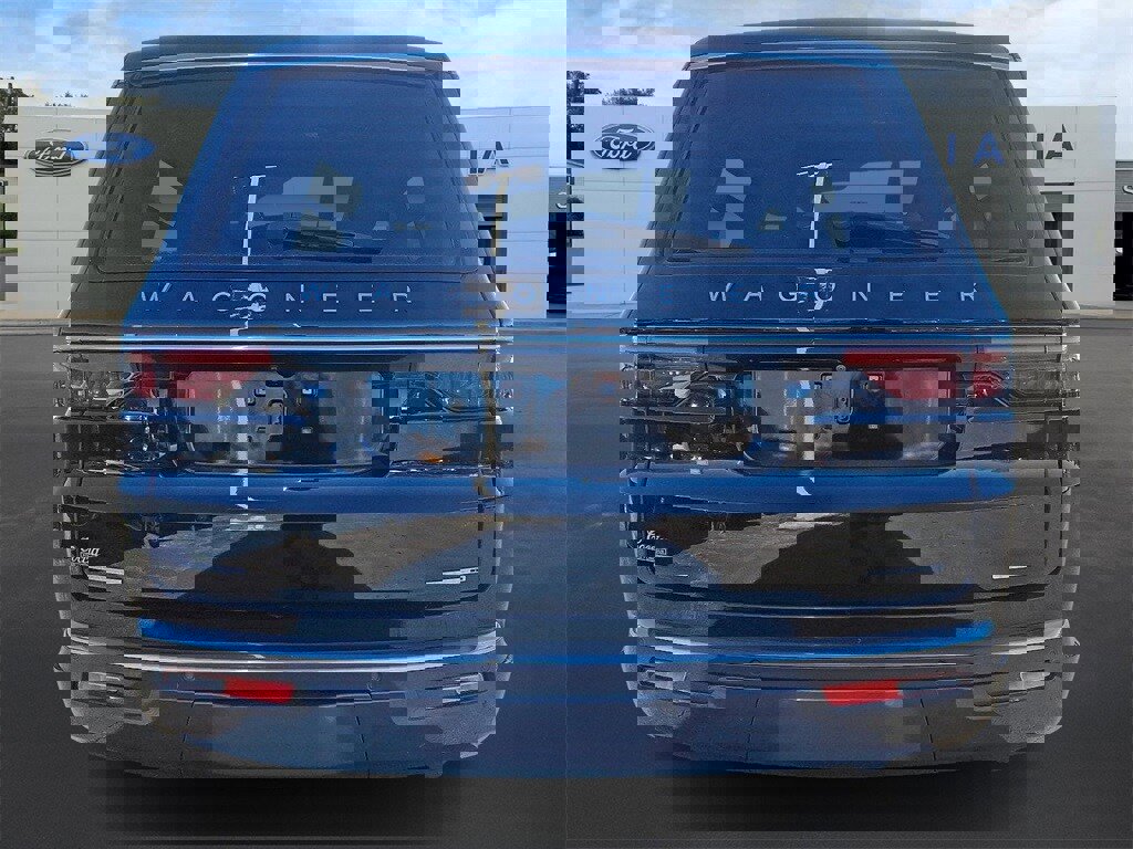 Used 2022 Jeep Wagoneer Series I w/ Convenience Group I image 4