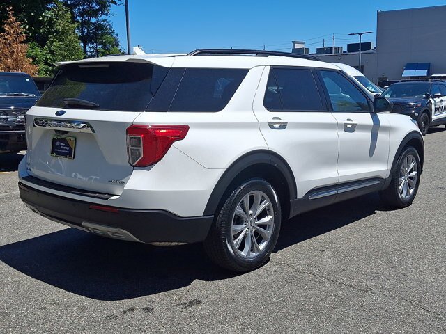 Certified 2023 Ford Explorer XLT w/ Equipment Group 202A AWD/4WD image 17
