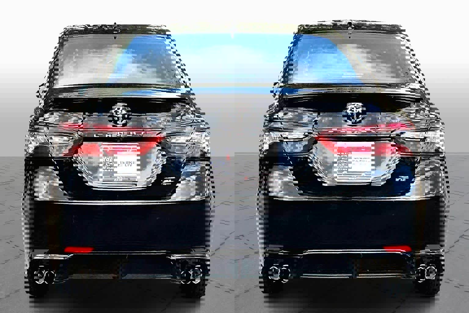 Used 2024 Toyota Camry XSE image 5