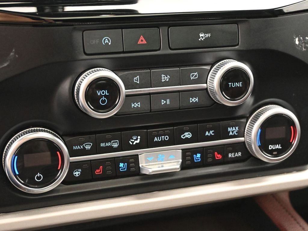 Certified 2023 Ford Expedition Limited image 18