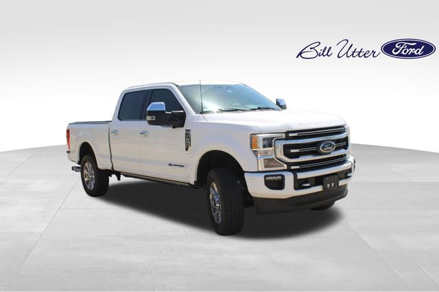 Certified 2022 Ford F250 Platinum w/ FX4 Off-Road Package AWD/4WD image 3