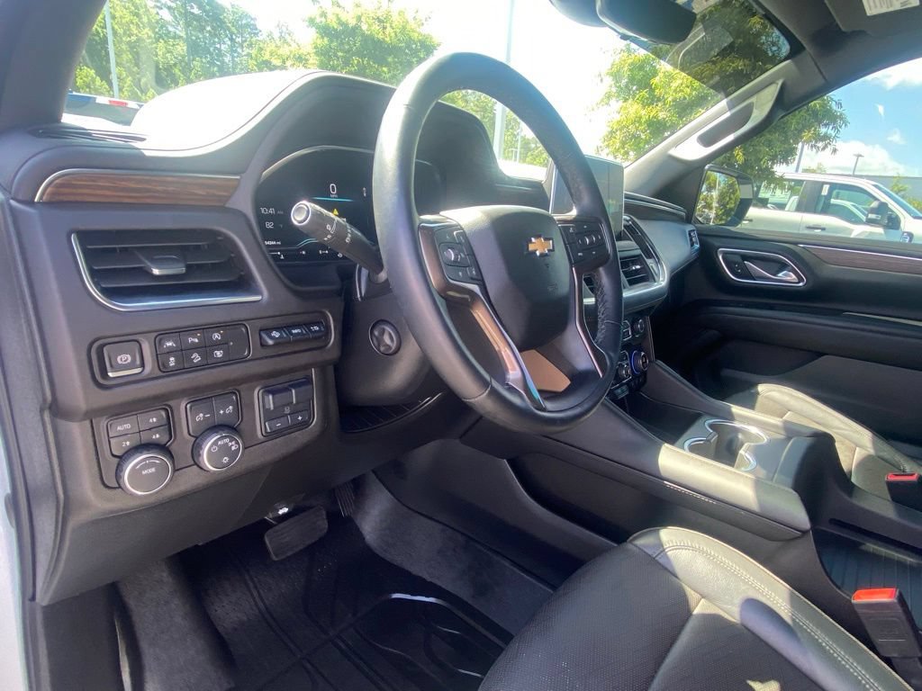 Used 2024 Chevrolet Tahoe High Country w/ Premium Package AWD/4WD image 9