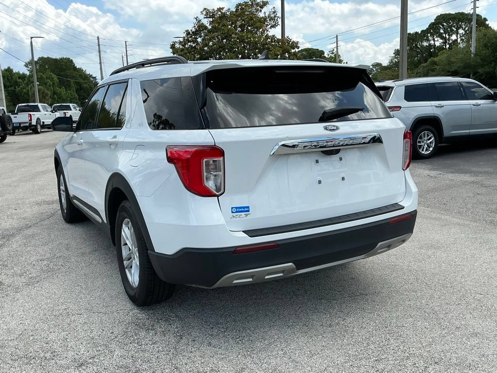 Certified 2023 Ford Explorer XLT w/ Equipment Group 202A RWD image 5