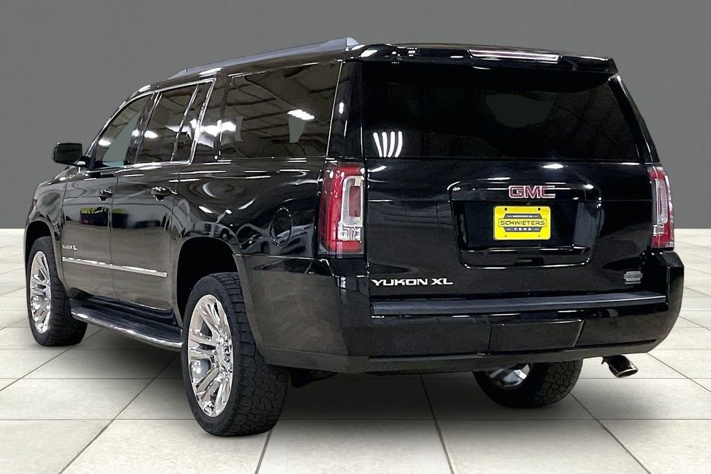 Used 2017 GMC Yukon XL SLT w/ Premium Edition AWD/4WD image 11