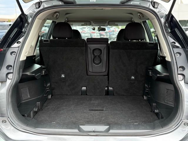 Used 2019 Nissan Rogue S image 46