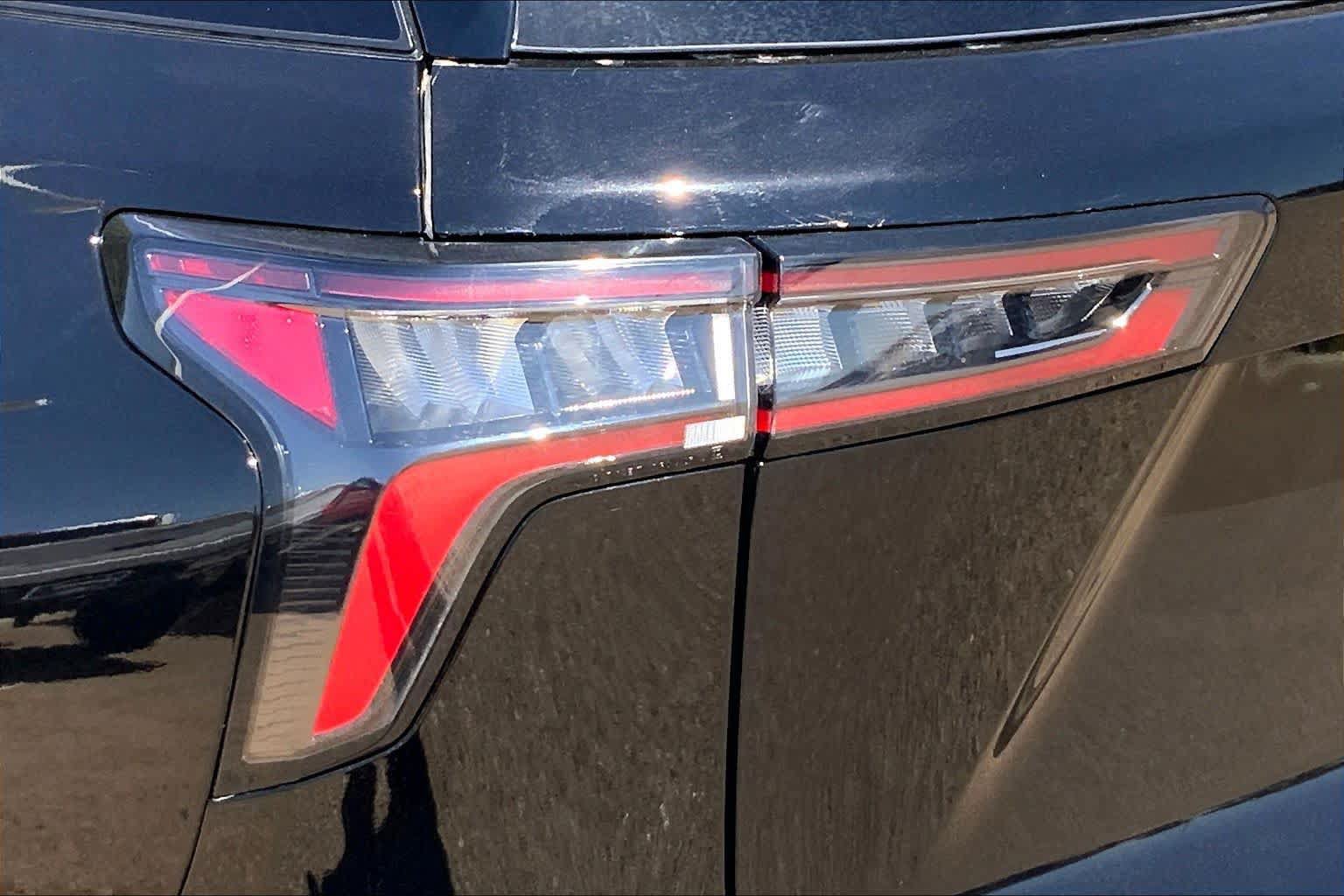 Used 2025 Chevrolet Equinox ACTIV FWD image 29