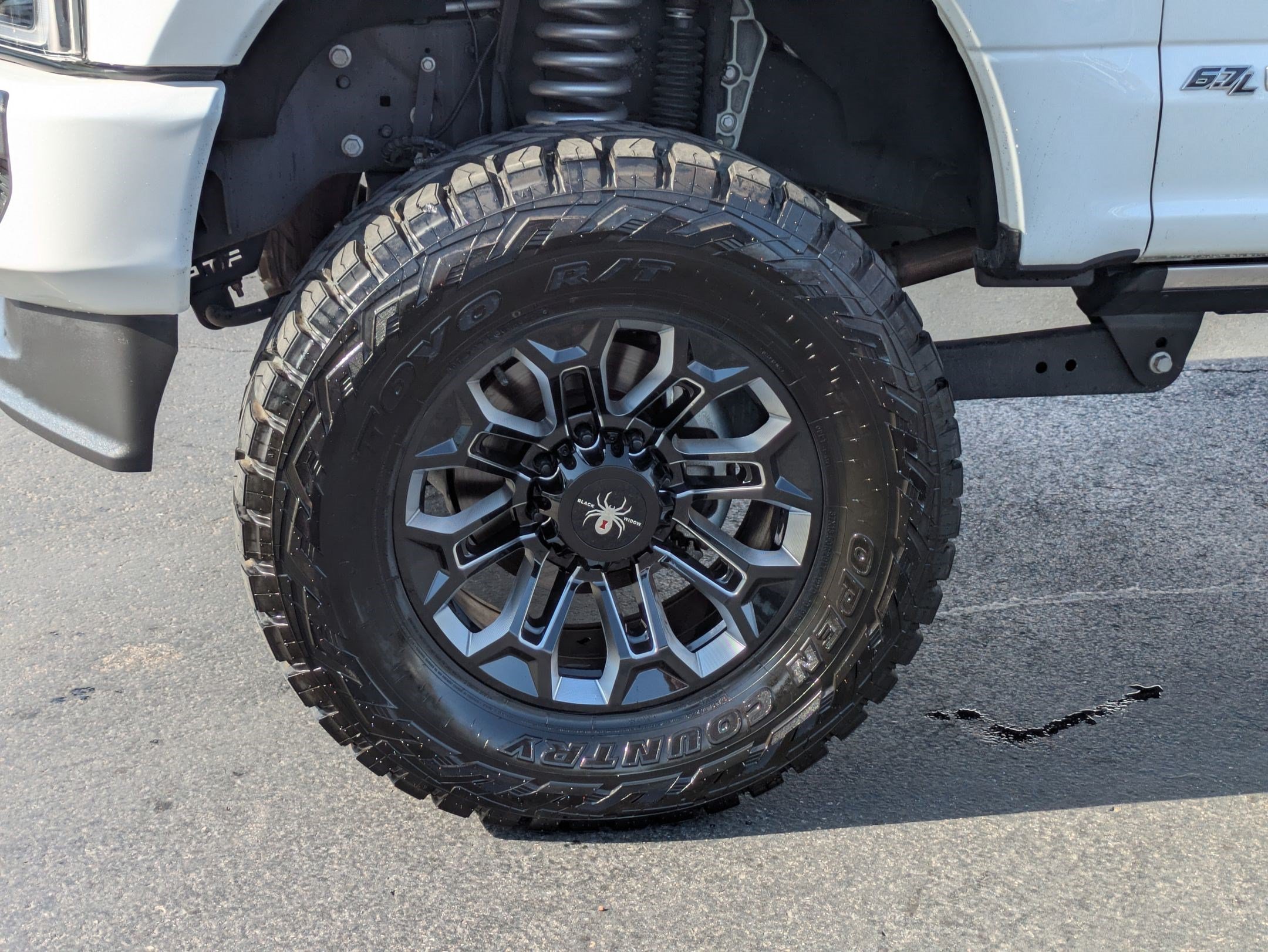 Certified 2022 Ford F350 Limited AWD/4WD image 13