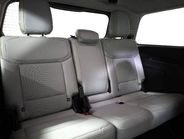 Certified 2025 Ford Expedition Platinum AWD/4WD image 11