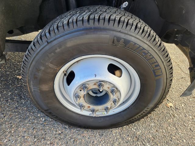 Certified 2022 Ford F350 XL w/ Power Equipment Group image 18