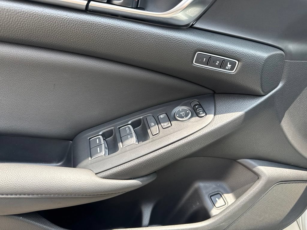 Used 2020 Honda Accord EX-L image 9