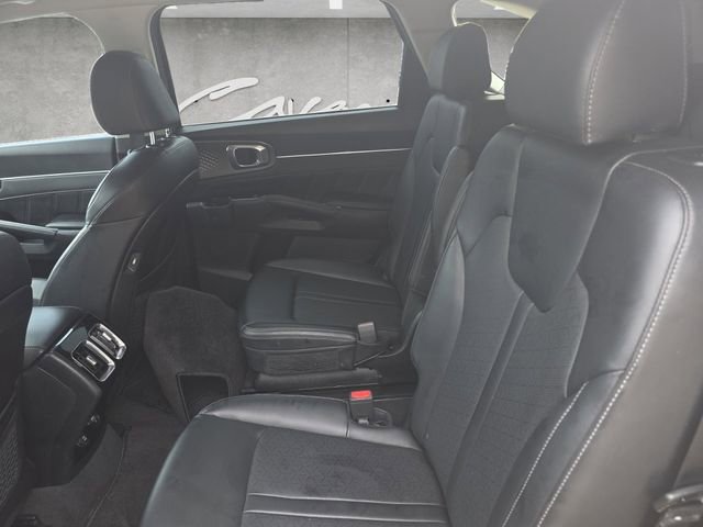 Used 2023 Kia Sorento SX AWD/4WD image 22