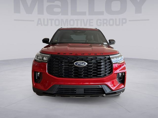 Certified 2025 Ford Explorer ST-Line image 8