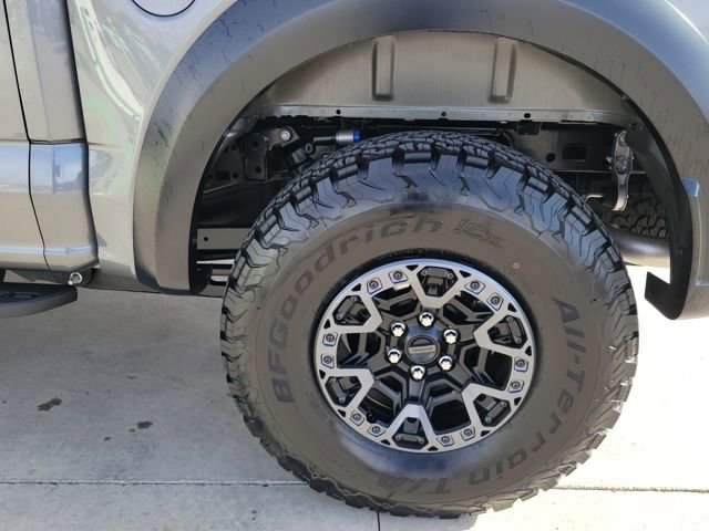 Certified 2025 Ford F150 Raptor w/ Equipment Group 803A Raptor R AWD/4WD image 15