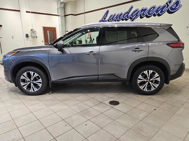 Used 2021 Nissan Rogue SV w/ Premium Package image 2