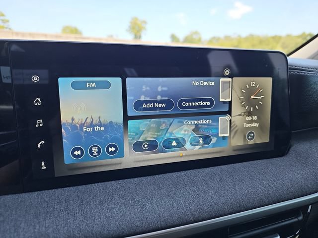 Used 2025 Nissan Kicks SV FWD image 22