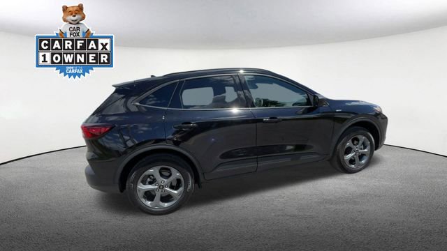 Certified 2025 Ford Escape ST-Line AWD/4WD image 10