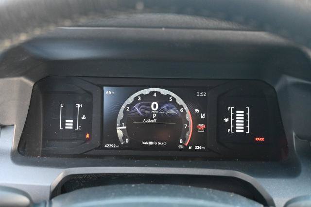 Used 2025 Toyota 4Runner SR5 AWD/4WD image 32