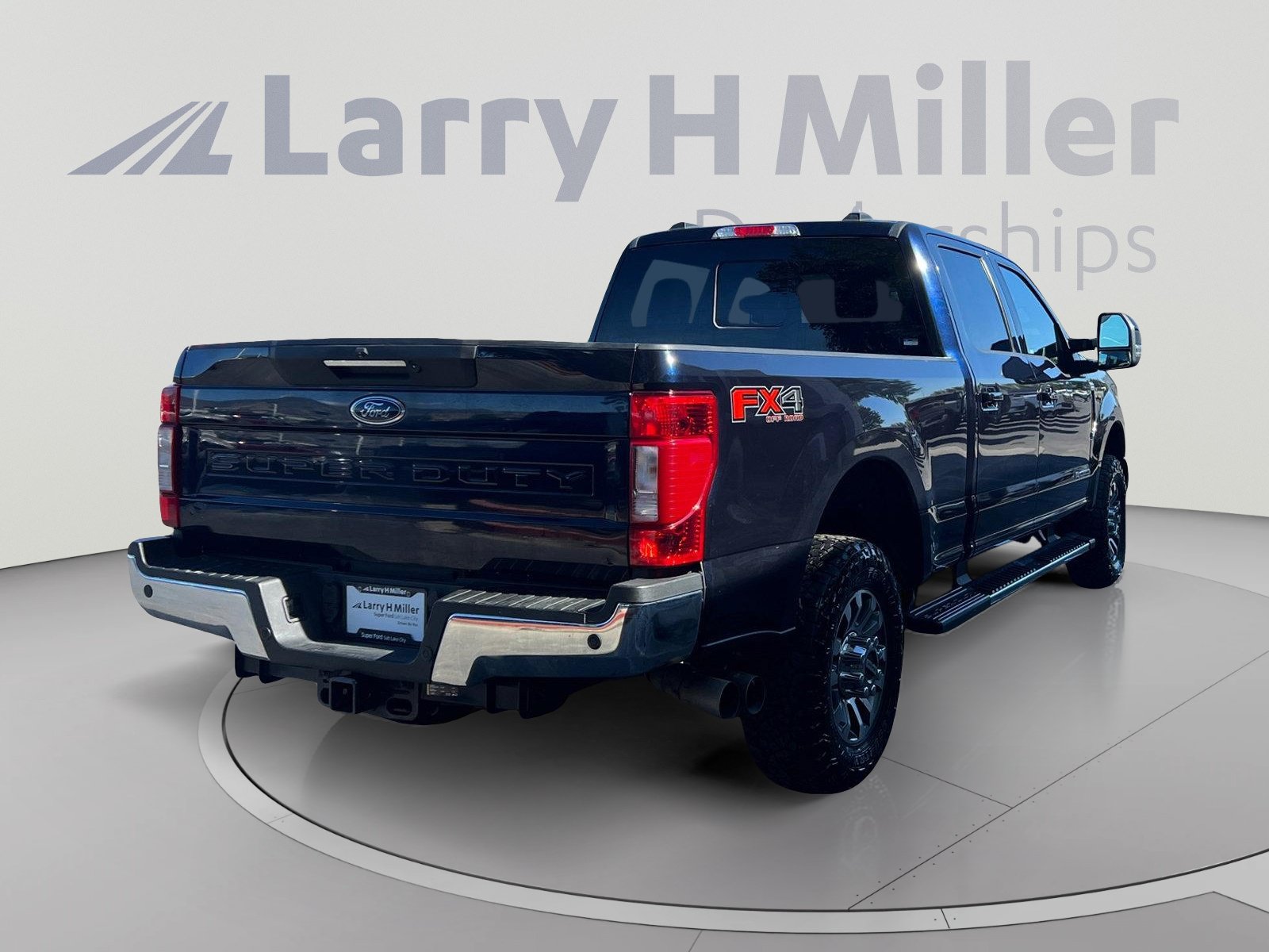 Certified 2022 Ford F350 Lariat w/ Lariat Ultimate Package AWD/4WD image 5