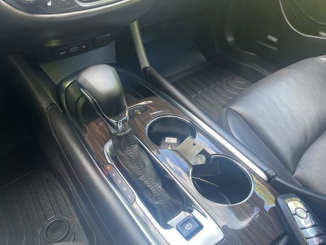 Used 2025 Chevrolet Malibu LT w/ Redline Edition image 24