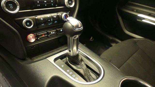 Certified 2022 Ford Mustang Coupe RWD image 13