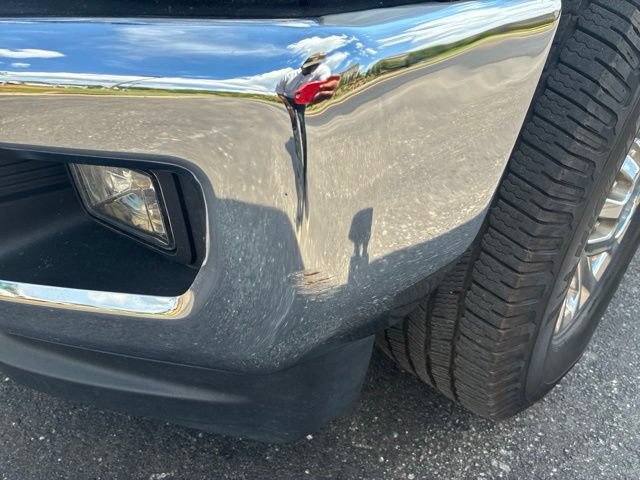 Certified 2019 Ford F250 XLT w/ XLT Premium Package AWD/4WD image 4