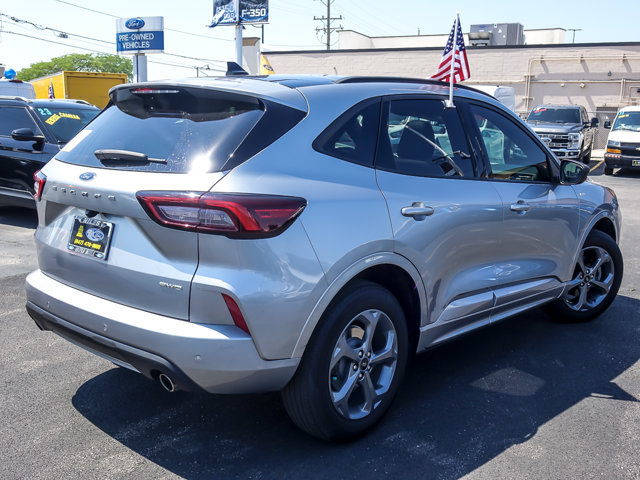 Certified 2024 Ford Escape ST-Line w/ Tech Pack #1 AWD/4WD image 8