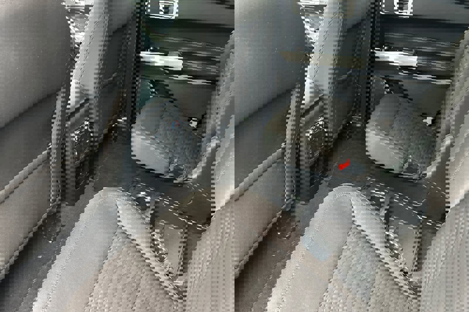 Certified 2021 Ford Explorer XLT w/ Class III Trailer Tow Package image 10