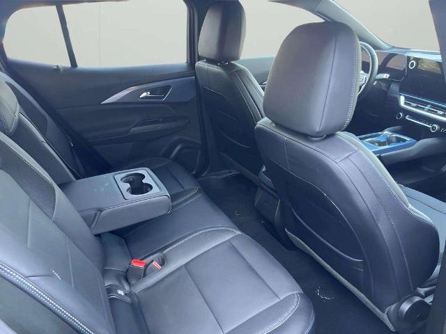 Used 2024 Chevrolet Equinox EV LT FWD image 11
