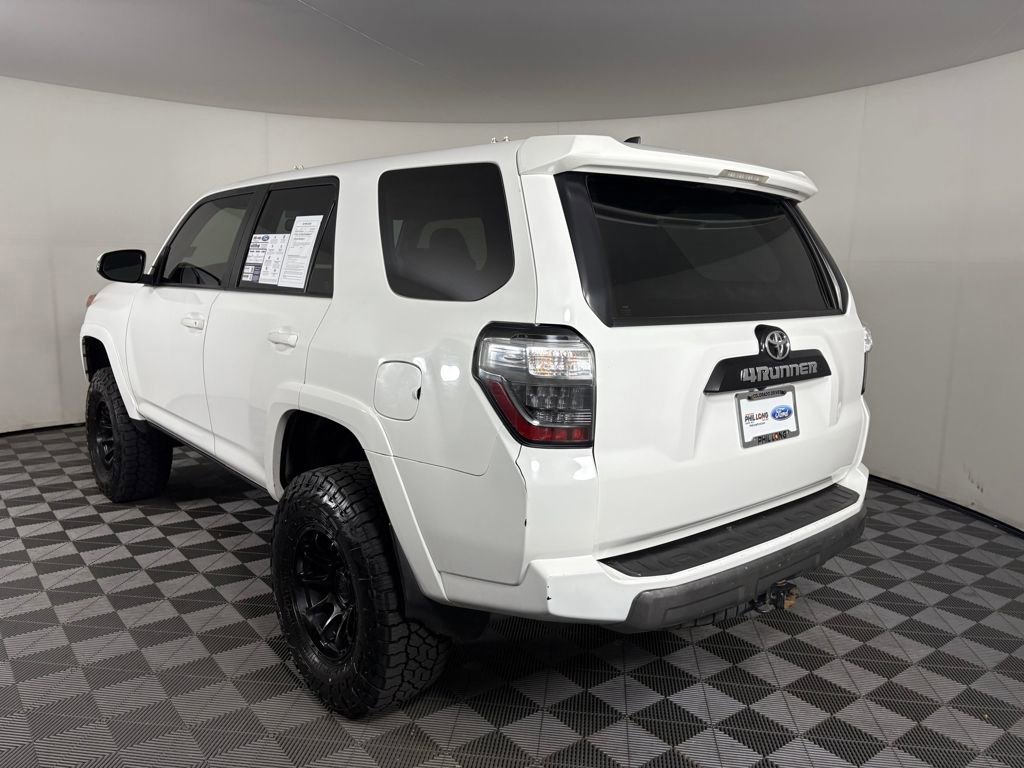 Used 2022 Toyota 4Runner TRD Off-Road Premium image 3