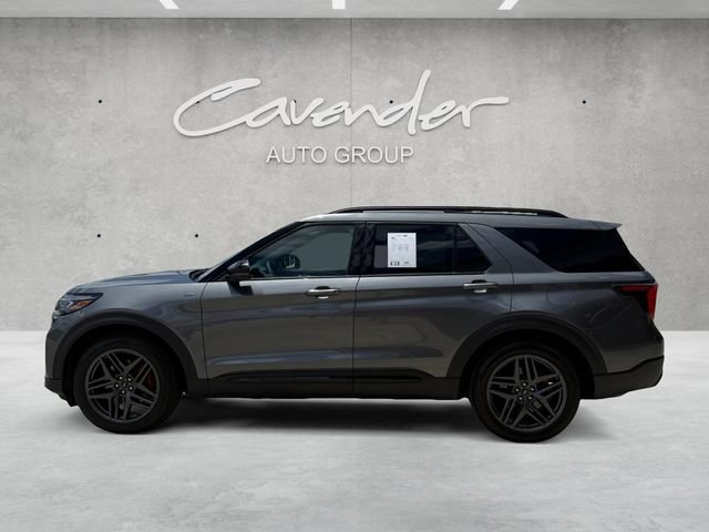 Certified 2025 Ford Explorer ST-Line w/ Premium Package RWD image 14