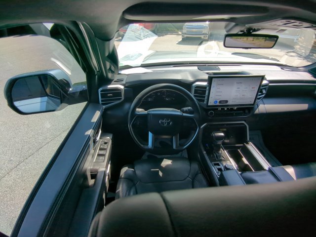 Used 2024 Toyota Tundra Platinum AWD/4WD image 31