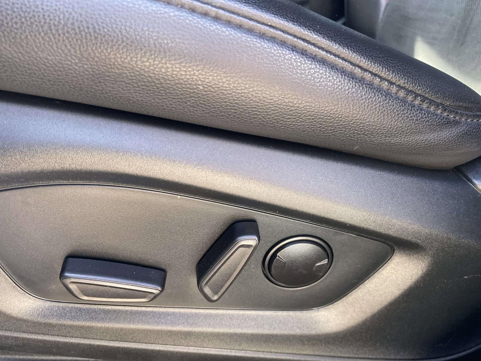 Certified 2023 Ford Explorer ST-Line w/ Class IV Trailer Tow Package image 15