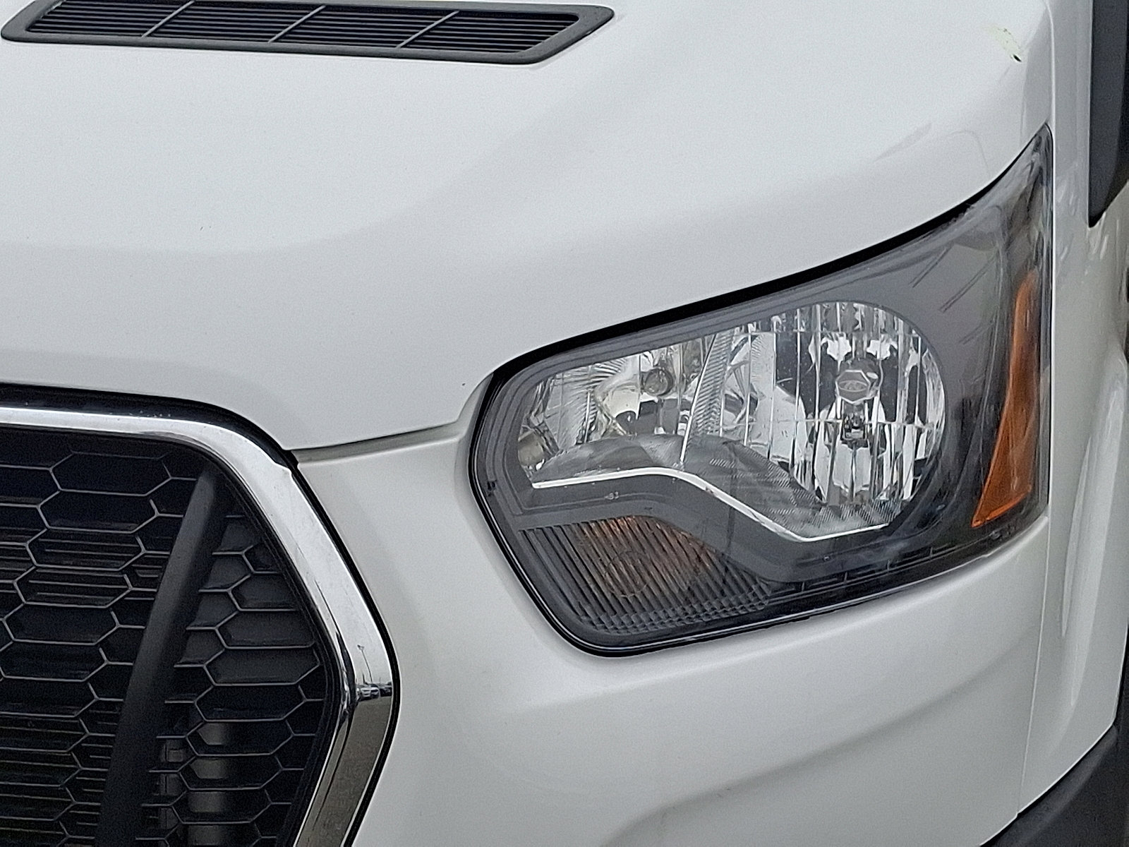 Certified 2023 Ford Transit 250 Low Roof w/ Exterior Upgrade Package image 9