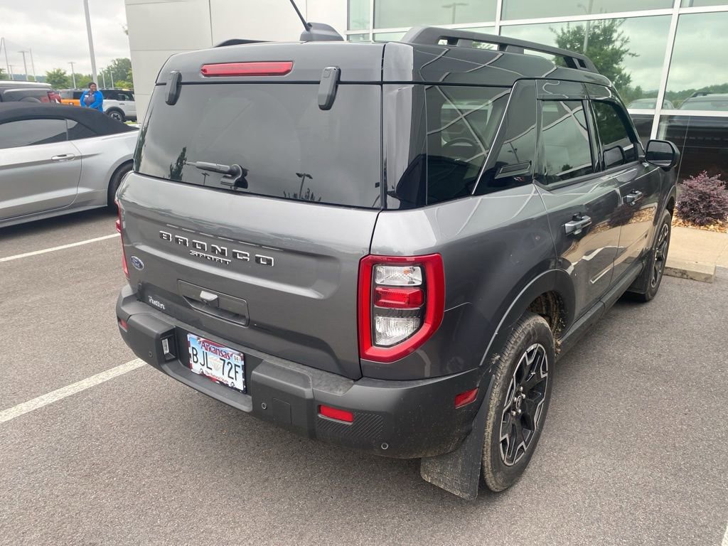 Certified 2025 Ford Bronco Sport Outer Banks w/ Outer Banks Tech Package+ AWD/4WD image 9