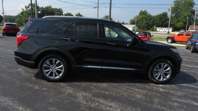 Certified 2023 Ford Explorer Limited image 6