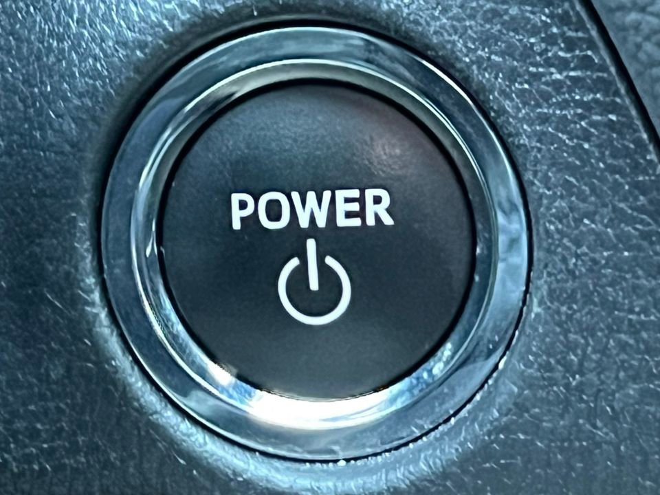 Used 2024 Toyota RAV4 XLE image 31