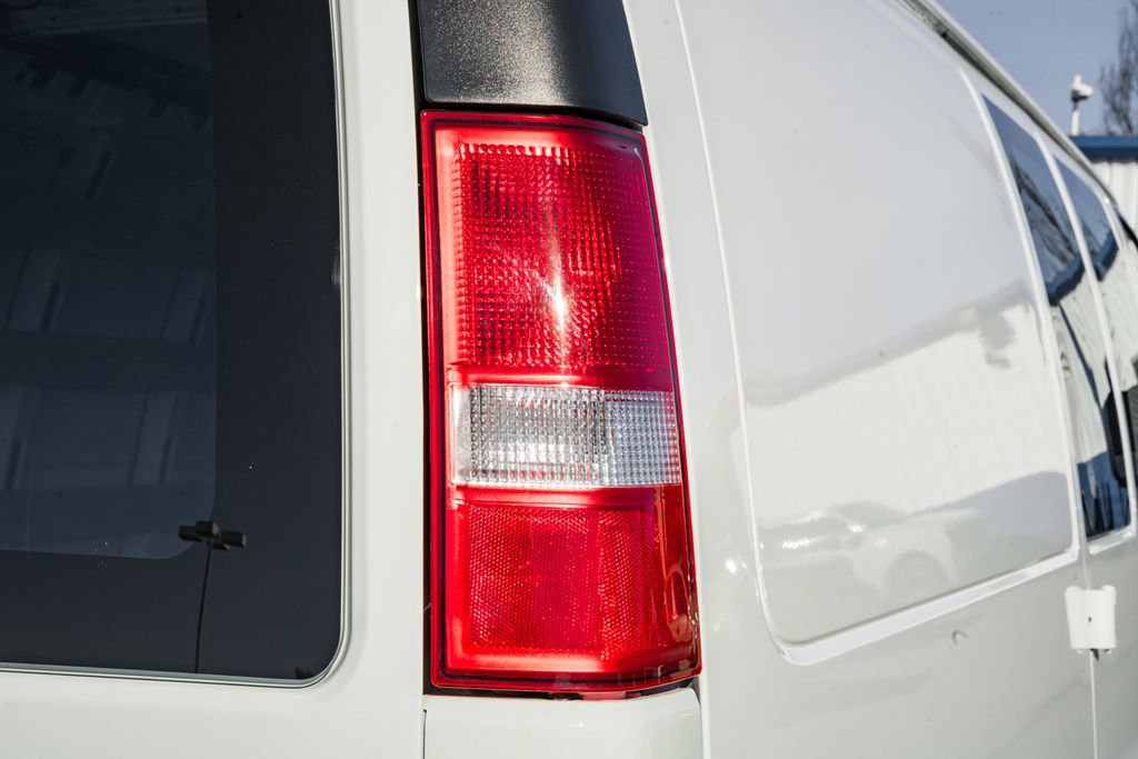 Used 2023 GMC Savana 2500 image 7