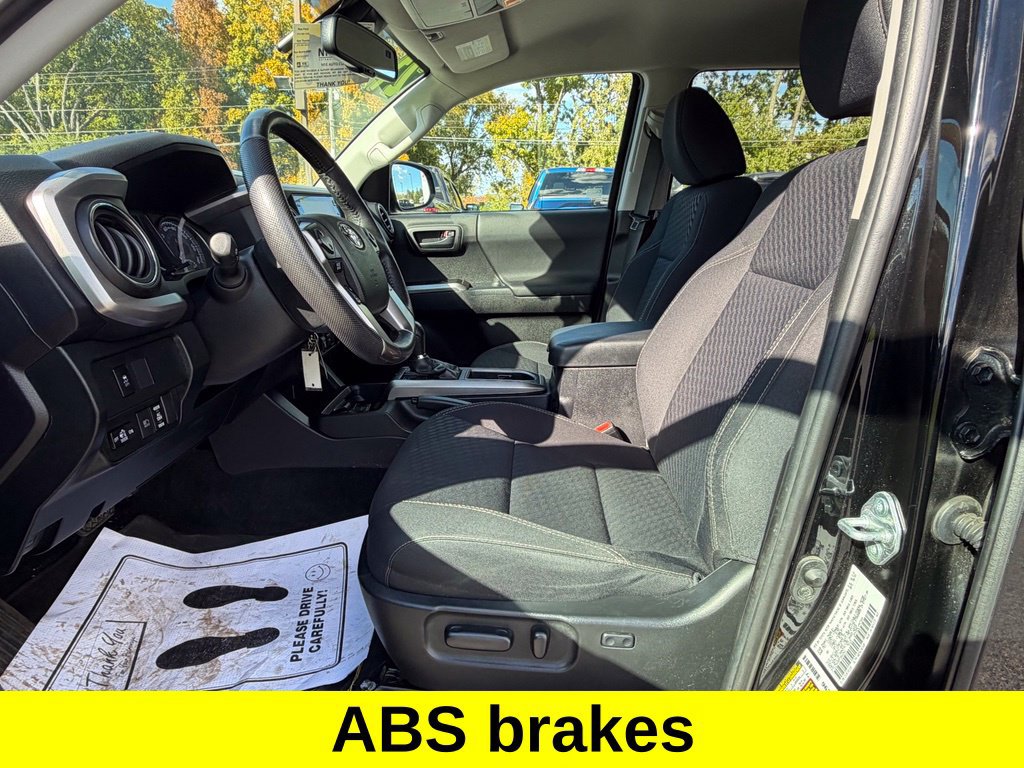 Used 2021 Toyota Tacoma SR5 w/ Trail Edition AWD/4WD image 12