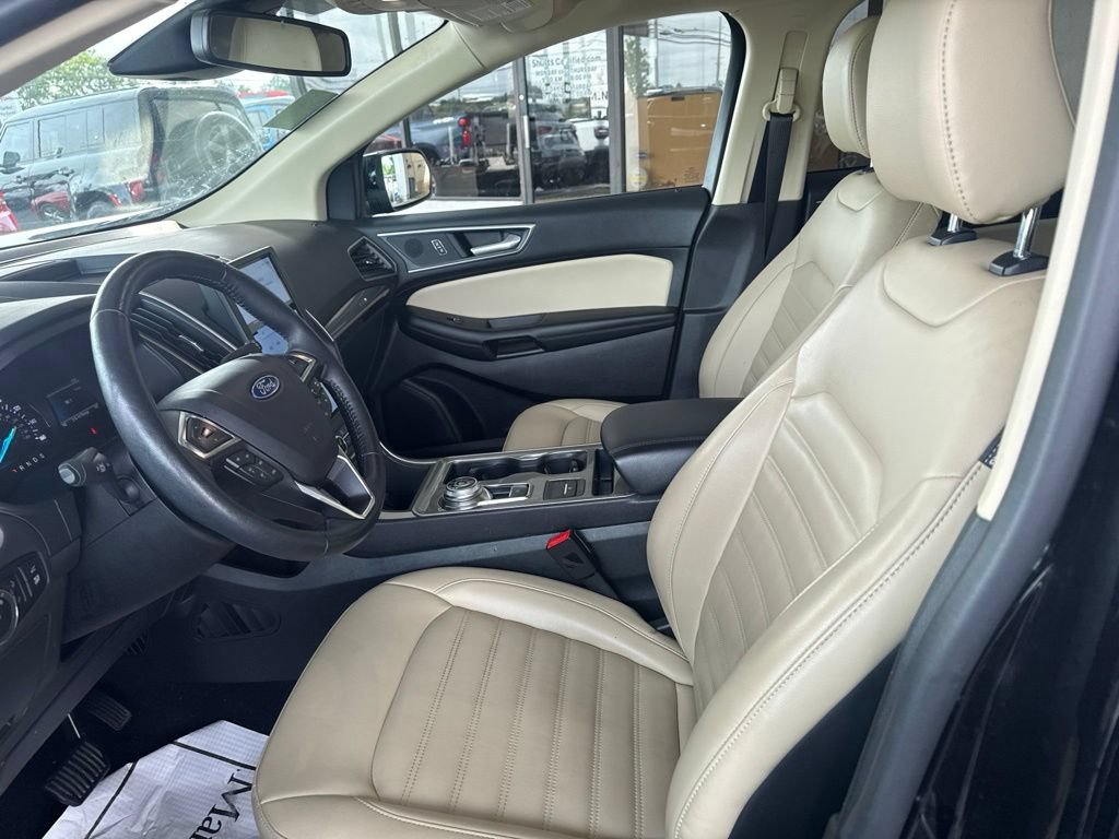 Certified 2024 Ford Edge SEL w/ Convenience Package AWD/4WD image 11