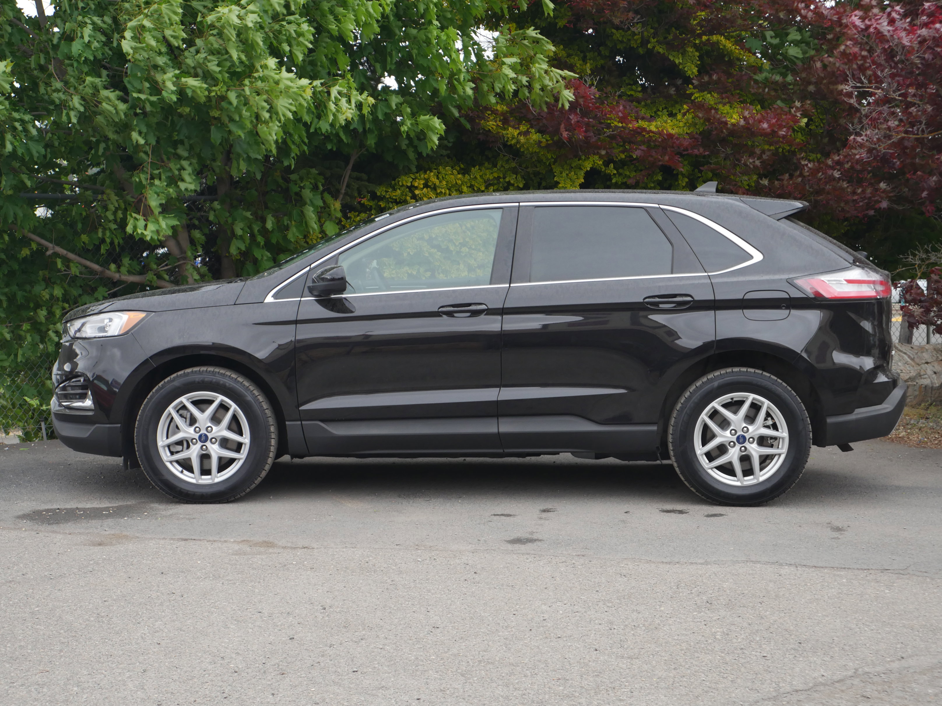 Certified 2022 Ford Edge SEL AWD/4WD image 16