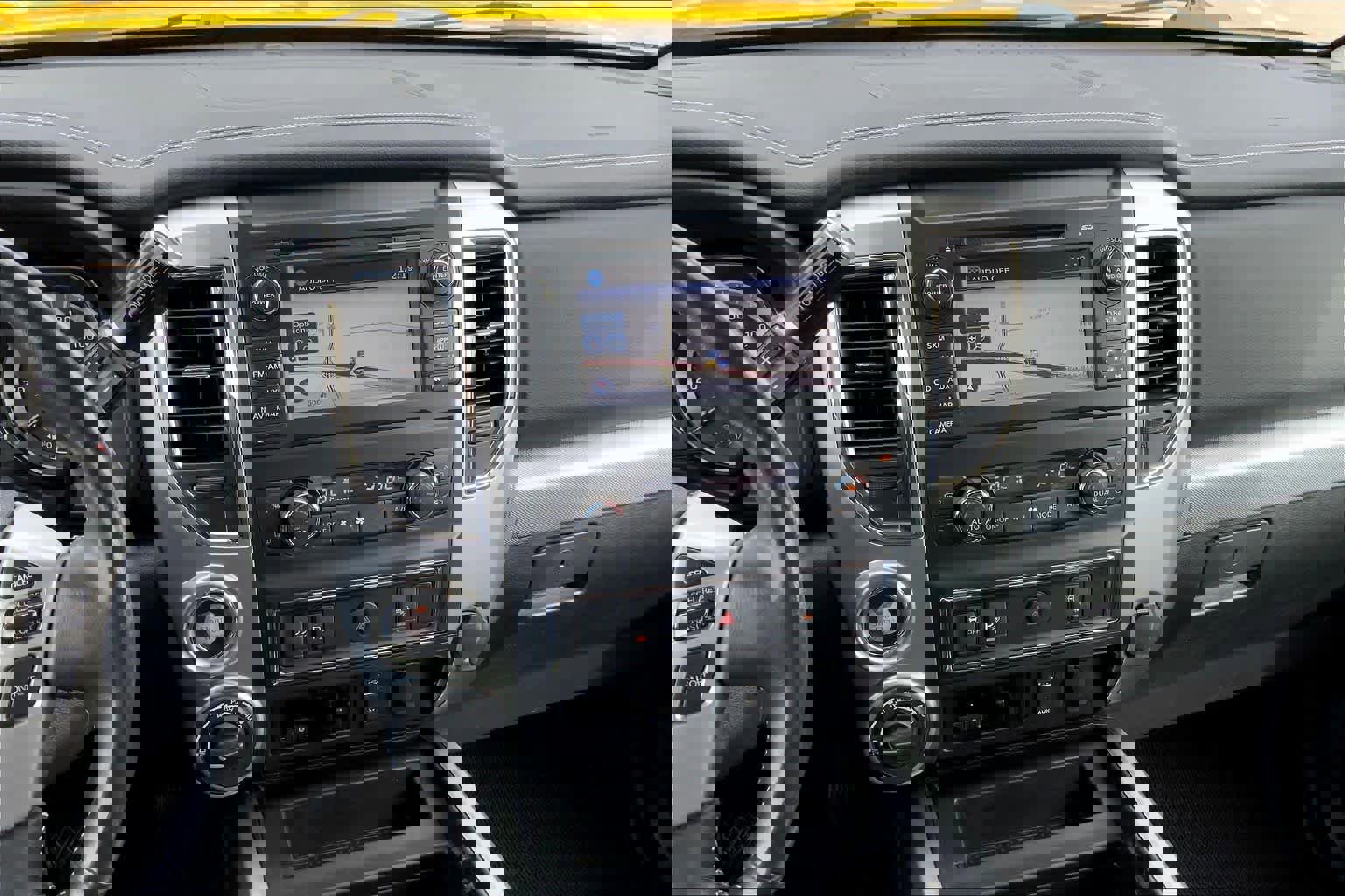 Used 2018 Nissan Titan PRO-4X w/ Pro-4x Utility Package image 6