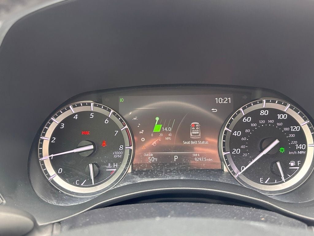 Used 2022 Toyota Highlander XLE AWD/4WD image 30