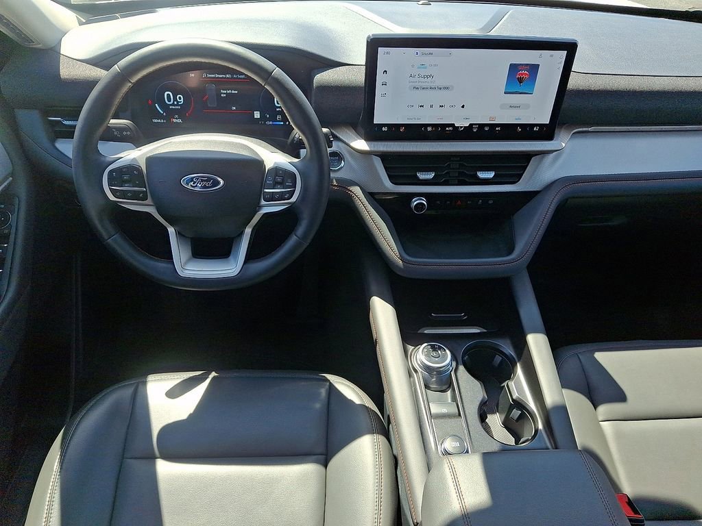 Certified 2025 Ford Explorer Active w/ Active Comfort Package AWD/4WD image 12