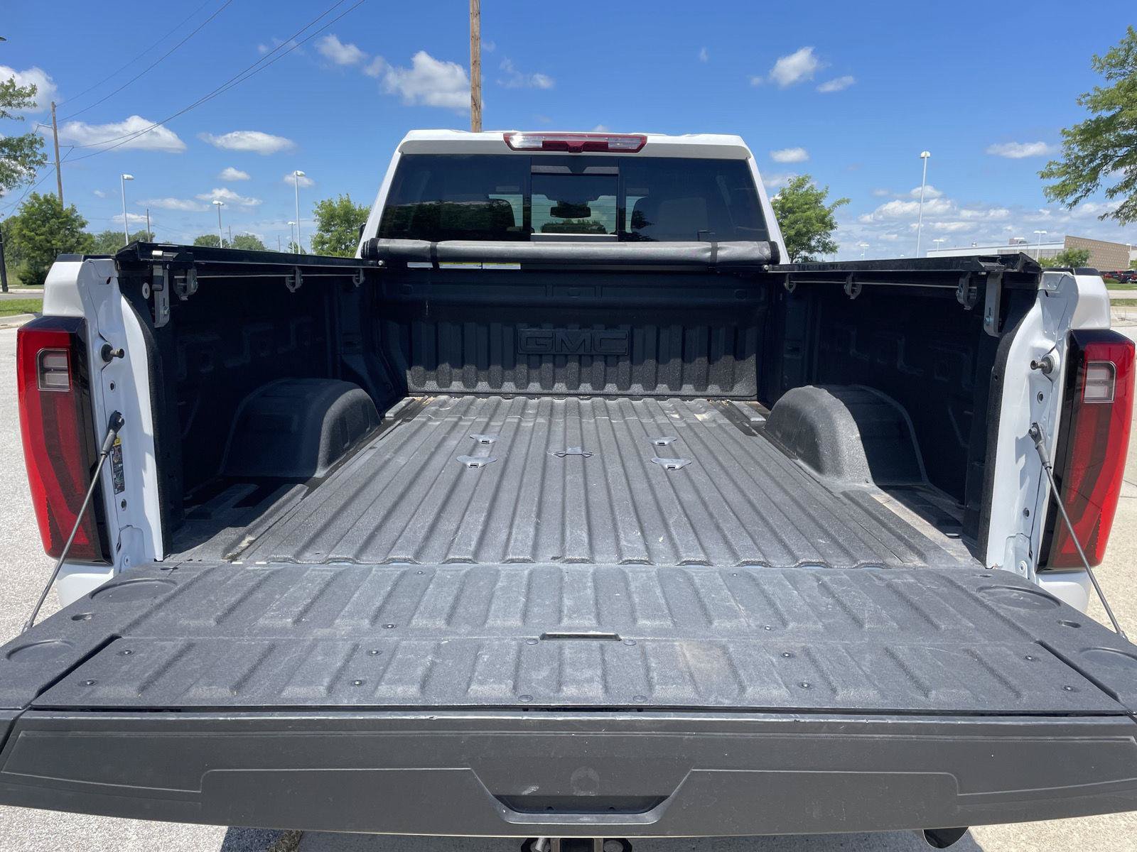 Used 2024 GMC Sierra 2500 SLT w/ SLT Premium Package AWD/4WD image 39