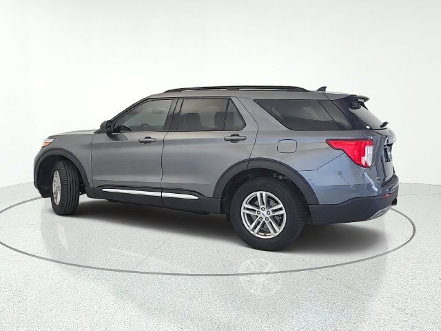 Certified 2023 Ford Explorer XLT w/ Equipment Group 202A AWD/4WD image 3