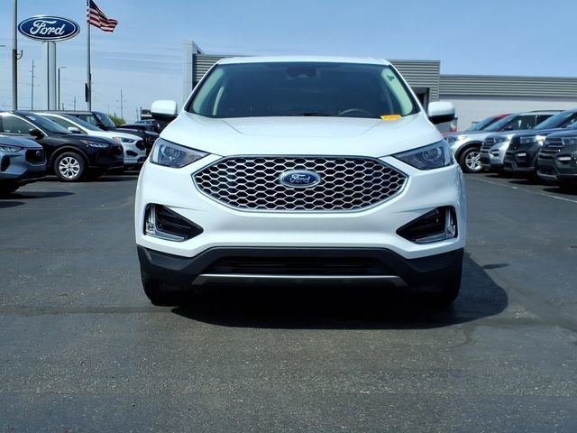 Certified 2024 Ford Edge SEL w/ Convenience Package AWD/4WD image 2
