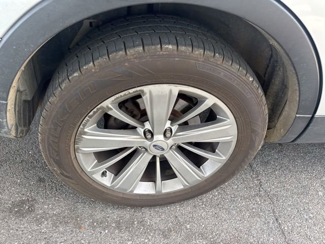 Certified 2018 Ford Explorer Limited FWD image 6