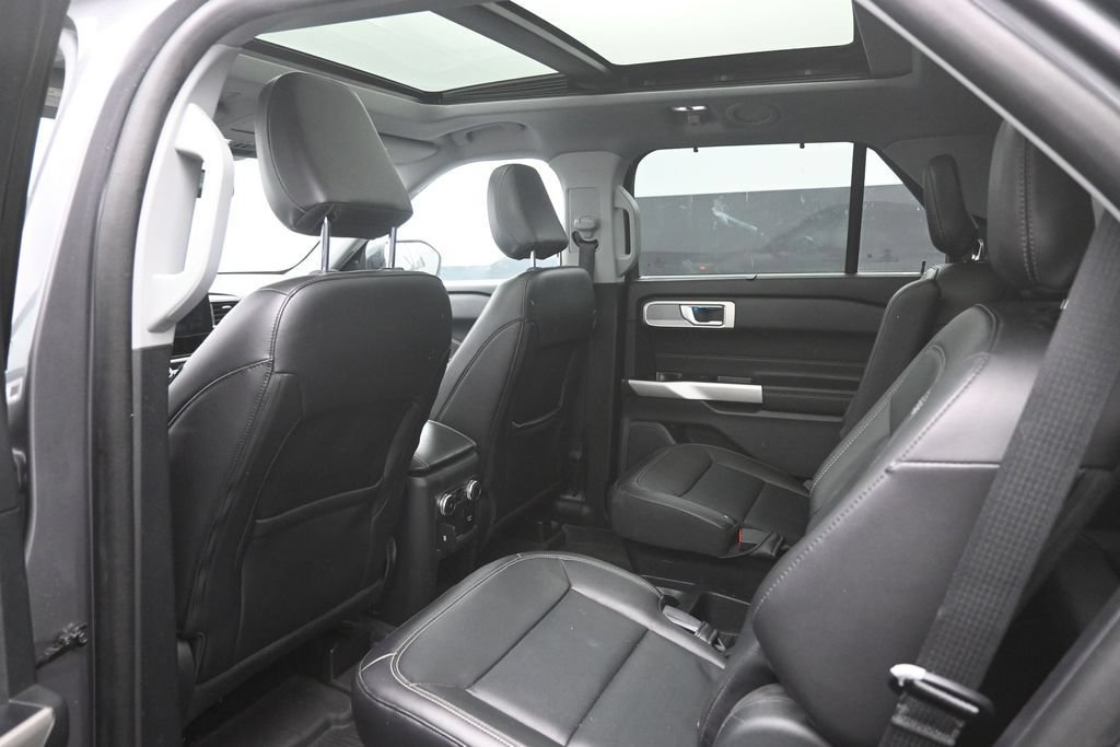 Certified 2021 Ford Explorer Limited w/ Equipment Group 301A RWD image 25
