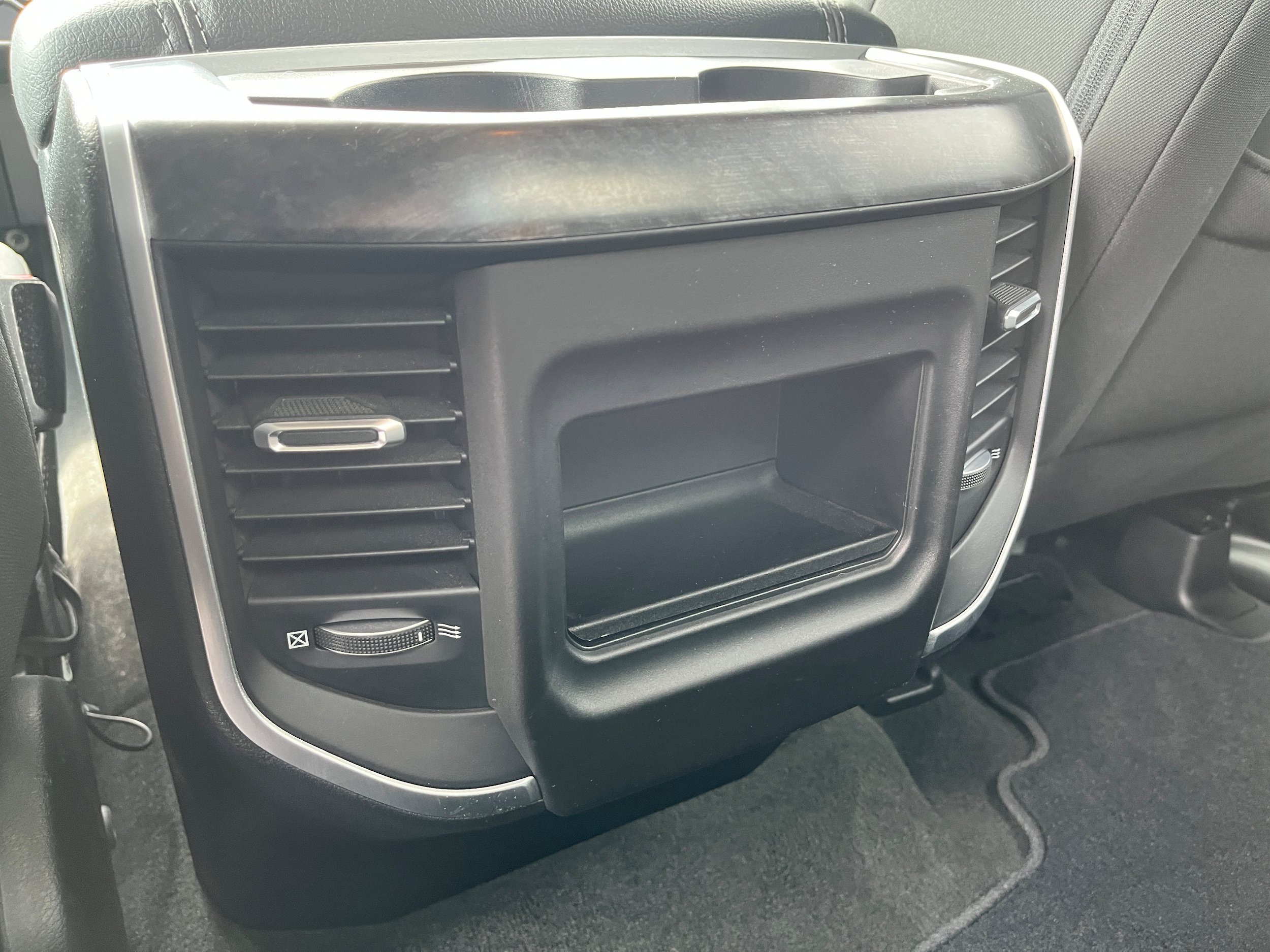 Used 2020 RAM 1500 Big Horn AWD/4WD image 12